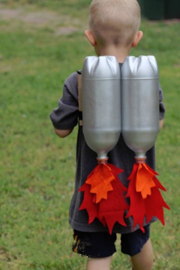 trajes de material reciclado para niños preescolar