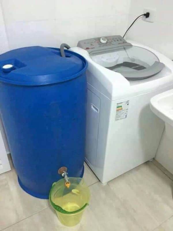 ideas para reciclar agua en casa usar el agua de lavado